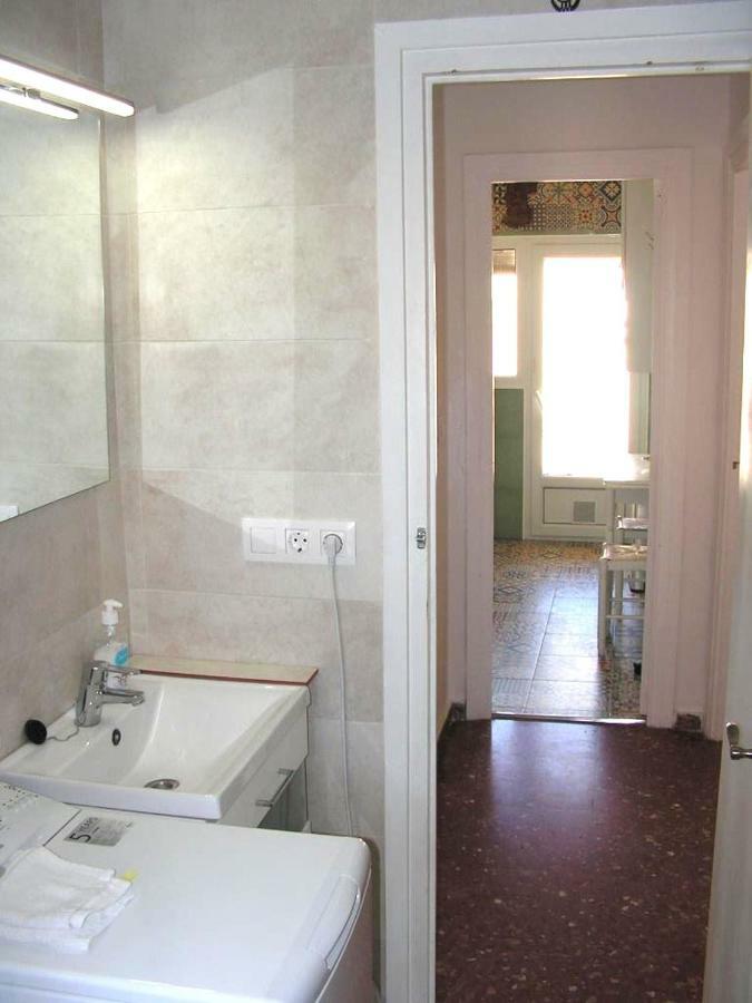 Golden Park Apartment Дения Екстериор снимка