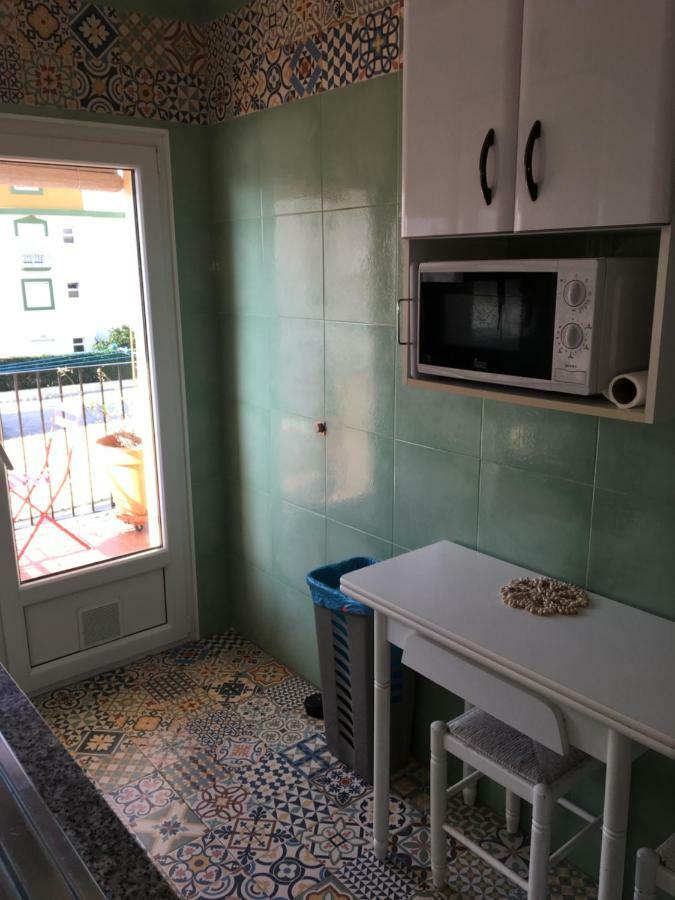 Golden Park Apartment Дения Екстериор снимка